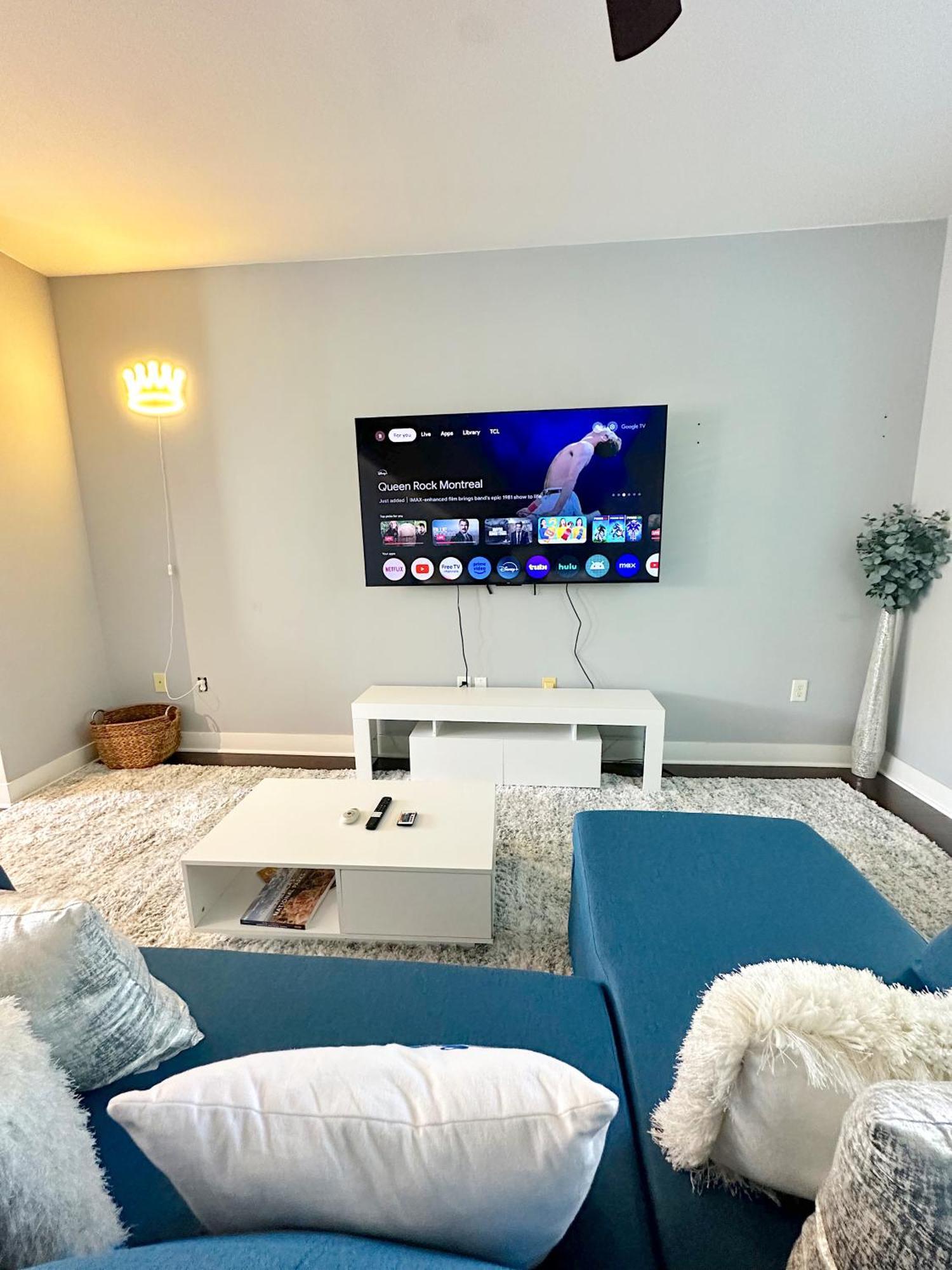 Casa de férias Modern Townhouse - 1 Min To Uptown Clt - Walk To Restaurants Charlotte