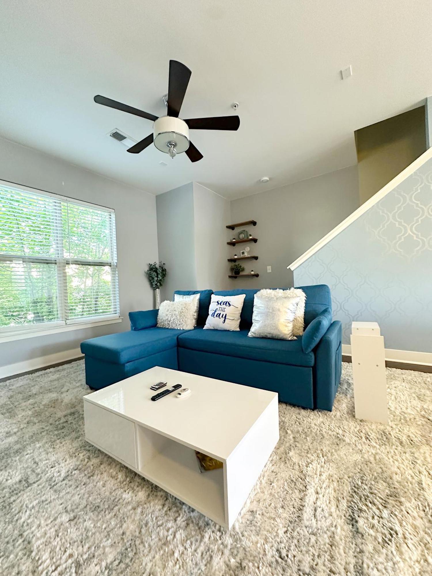 Casa de férias Modern Townhouse - 1 Min To Uptown Clt - Walk To Restaurants Charlotte