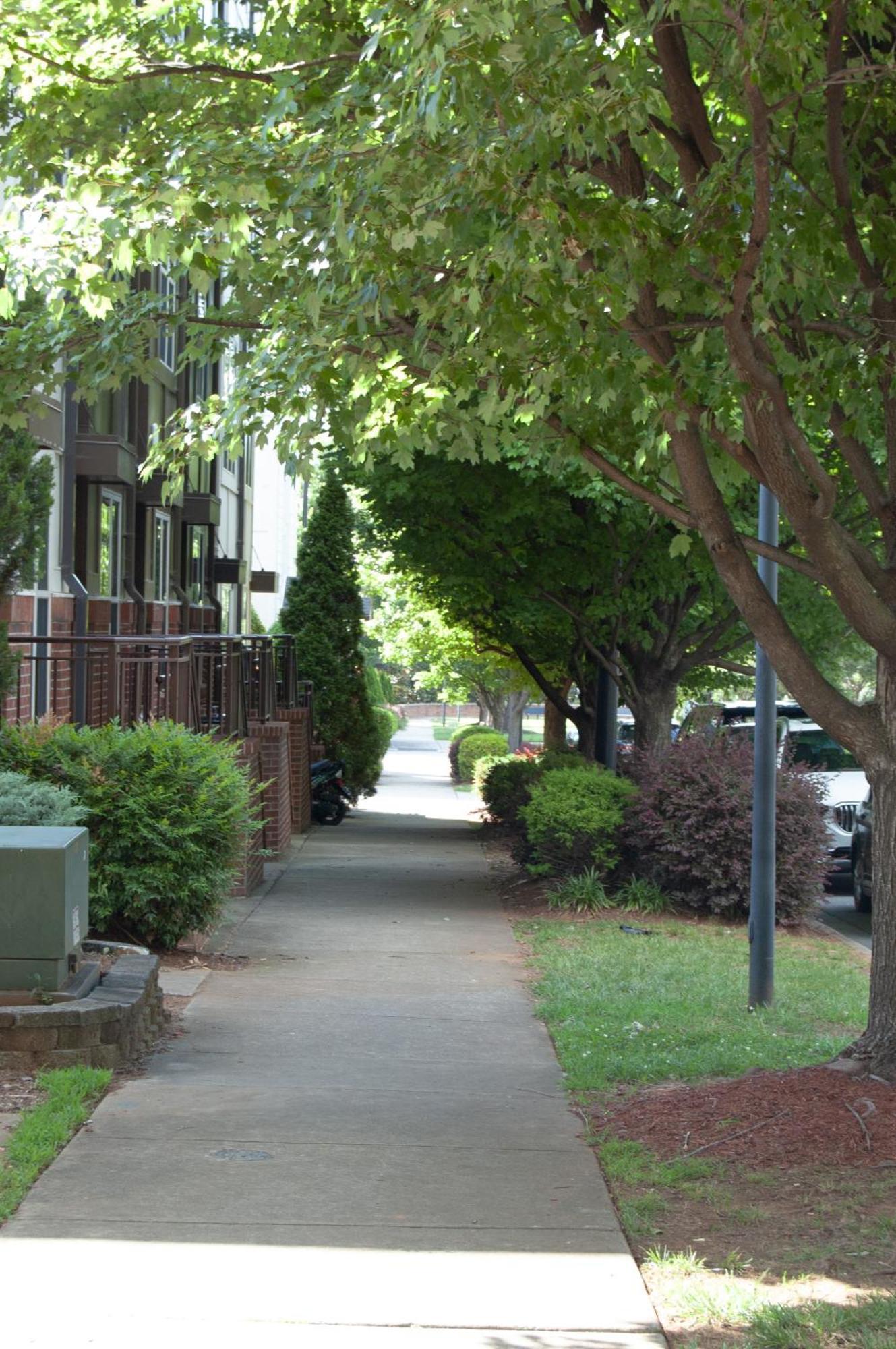 Modern Townhouse - 1 Min To Uptown Clt - Walk To Restaurants Casa de férias